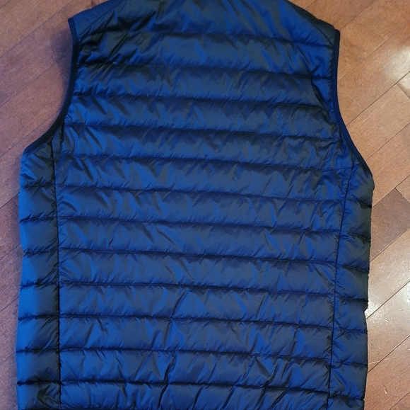 ULTRA LIGHT DOWN VEST - Picture 3 of 3